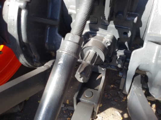 ปัญญาแทรคเตอร์..จัดมาให้ครับ ด่วน!!!คูโบต้า L4708พร้อมใบมีดคานล่างFD185F ยางใหม่ 4 เส้น