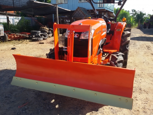 ปัญญาแทรคเตอร์..จัดมาให้ครับ ด่วน!!!คูโบต้า L4708พร้อมใบมีดคานล่างFD185F ยางใหม่ 4 เส้น