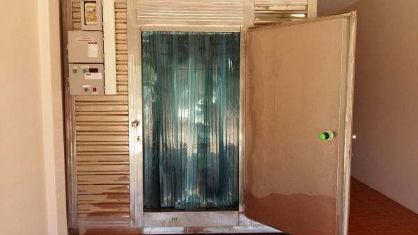 ขายตู้เย็นตั้งพื้น อุณหภูมิ -5 องศา ขายตู้เย็นตั้งพื้น อุณหภูมิ -5 องศา