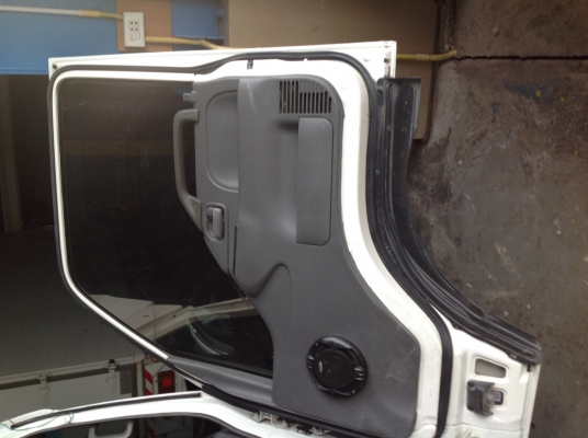 ขายรถบรรทุก4ล้อครับไม่เอาตู้ก้อใด้นะครับ ขายรถบรรทุก4ล้อครับไม่เอาตู้ก้อใด้นะครับ