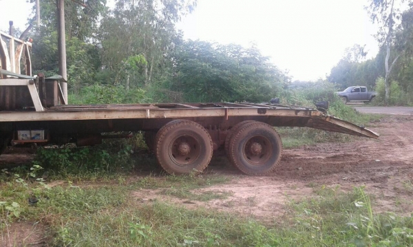 Nissan เรียว วางหัว JCM 10ล้อหางปลา 2เพลา ขึ้นรถแบ๊คโฮ200 เครื่อง pe6 Nissan เรียว วางหัว JCM 10ล้อหางปลา 2เพลา ขึ้นรถแบ๊คโฮ200 เครื่อง pe6