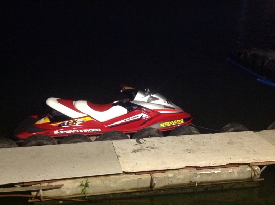 ขายเจ็ทสกีดีๆสักลำครับๅ