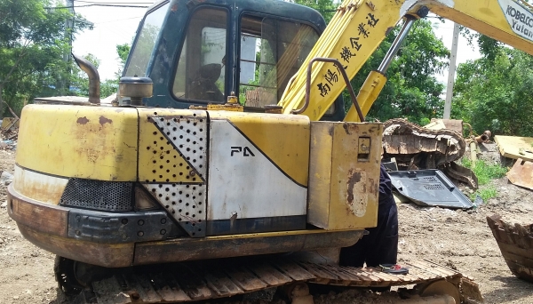 ขาย SK 60-3 รถระบบดีเร็วแรงไว้ แต่สีไม่สวย มีลาย แย็ค ราคา 385000