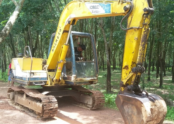 ขาย SK 60-3 รถระบบดีเร็วแรงไว้ แต่สีไม่สวย มีลาย แย็ค ราคา 385000