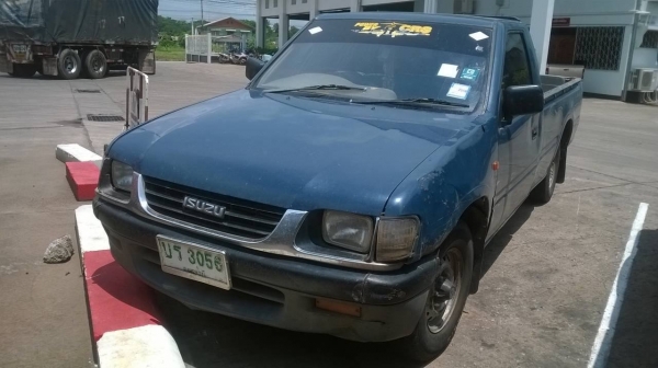 ขาย ISUZU DRAGON 2.5 ตอนเดียว คัสซีสวยตลอดเส้น เครื่องดี แอร์ พวงมาลัยพาวเวอร์ ทะเบียนพร้อมโอนครับ