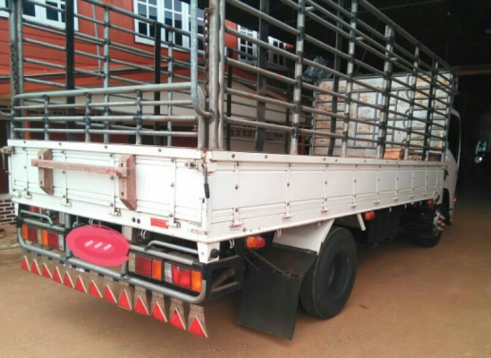 ลูกค้ามารับรถ ถึง จ.สุโขทัย หกล้อ NPR150ปี56 สภาพนางฟ้าสวยเดิมทั้งคัน กำลังเดินทางกลับ ต.ท่าสองคอน จ.มาหาสารคาม...ไทบ้านเดียวกัน..มอส.ครับ