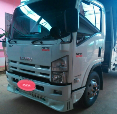 ลูกค้ามารับรถ ถึง จ.สุโขทัย หกล้อ NPR150ปี56 สภาพนางฟ้าสวยเดิมทั้งคัน กำลังเดินทางกลับ ต.ท่าสองคอน จ.มาหาสารคาม...ไทบ้านเดียวกัน..มอส.ครับ