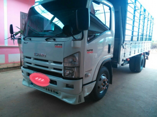 ลูกค้ามารับรถ ถึง จ.สุโขทัย หกล้อ NPR150ปี56 สภาพนางฟ้าสวยเดิมทั้งคัน กำลังเดินทางกลับ ต.ท่าสองคอน จ.มาหาสารคาม...ไทบ้านเดียวกัน..มอส.ครับ