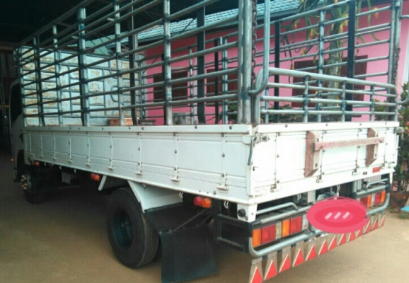 ลูกค้ามารับรถ ถึง จ.สุโขทัย หกล้อ NPR150ปี56 สภาพนางฟ้าสวยเดิมทั้งคัน กำลังเดินทางกลับ ต.ท่าสองคอน จ.มาหาสารคาม...ไทบ้านเดียวกัน..มอส.ครับ