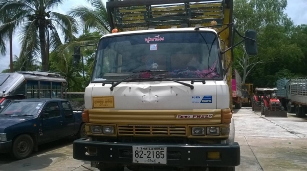 ขาย 10 ล้อดั้ม HINO FM227 มีระบบลากพ่วง เครื่องเดิม EM100 220 แรงม้า เกียร์เดิม สโลว์เดิม คัสซีสวยตลอดเส้น ทะเบียนพร้อมโอนครับ