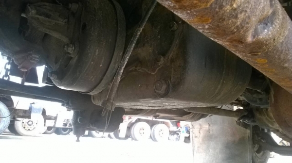 ขาย 10 ล้อดั้ม HINO FM227 มีระบบลากพ่วง เครื่องเดิม EM100 220 แรงม้า เกียร์เดิม สโลว์เดิม คัสซีสวยตลอดเส้น ทะเบียนพร้อมโอนครับ