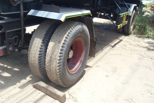 * ขายลูกพ่วง 6.50 คัสซีเปล่า ใหม่ พร้มชุดจดทะเบียน เดินลม เดินไฟพร้อม เหมือนในรูป ราคา 230,000.-