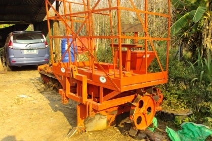 42000บาท หางปลูกอ้อยร่องคู่ ร่องใหญ่40เซนติเมตรใส่รุ่น  45-50แรงพร้อมใช้ใหม่มาก ของ ก.แสงยนต์ ใช้งานแค่ปีเดียว