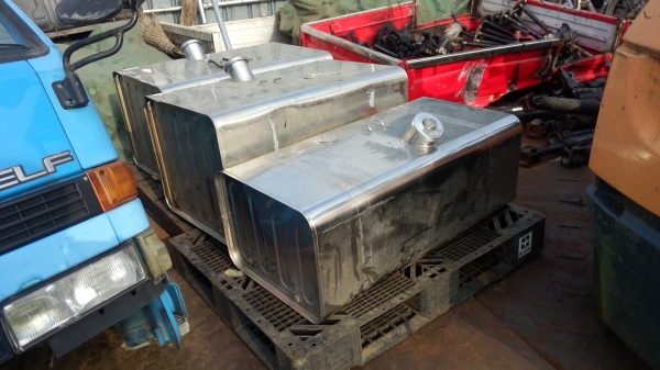 ดีเคเซียงกง ถังน้ำมันเเสตนเลสเก่าเเท้ญี่ปุ่น 150 300 ลิตร