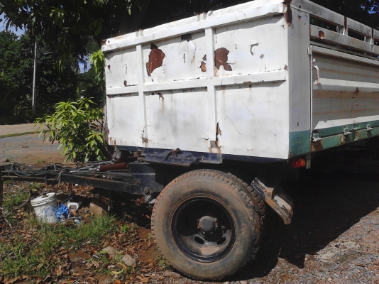 ขายลูกพ่วง3คานดั้ม กับลูกพ่วง2คานไม่มีดั้ม 3คานดั้มราคา350000  บาท  2คานไม่ดั้ม ราคา 250000บาท