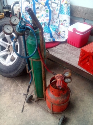 ขายชุดตัดเเก๊สมือสอง