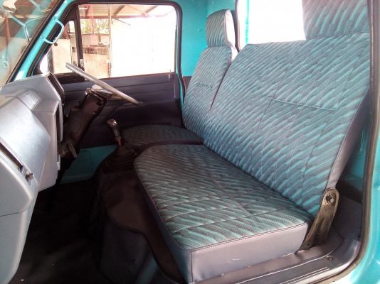 6 ล้อสั้น  ISUZU  NKR  88  แรงม้า  * ยาว 3.20 ม. *  รถสวยจริง+สภาพพร้อมใช้งาน * รถห้างแท้ *  มีเล่มพร้อมโอน *