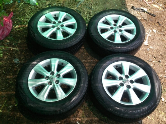 ขายแม็ก TOYOTA  ALTIS พร้อมยางบริดสโตน 195/65R15 ปี12 ดอกยางหนาๆสวยๆ จำนวน 1 ชุด