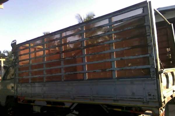 ขายรถหกล้อดั้ม100แรงอีซุดั้มกระบอกใหญ่0909472424