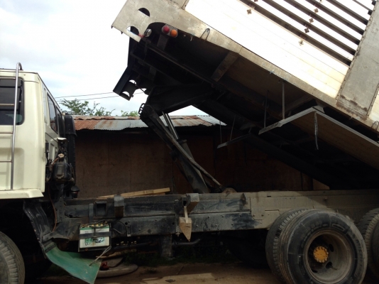 ขาย ล็อคกี้ เครื่อง ESUZU 205 เพลาเดียว ดั้ม เครื่องดี คัซซีสวย แอร์เย็น เบลคทิฟฟี่ พวงมาลัยเพาเวอ ทะเบียนขาด 1 ปี ราคานี้ ต่อภาษี ให้ครับ