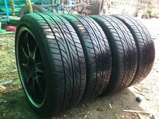 ขายแม็ก CE28 4 รู100 พร้อมยางDUNLOP 205/45R17 ยางสัปดาห์ที่51ปี13 ดอกยางหนาสวยๆ จำนวน 1 ชุด