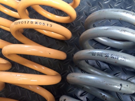 ขาย สปริง fortuner หน้า hotbits -หลัง iron man