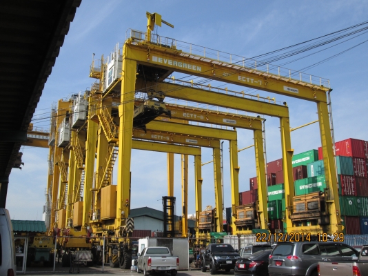 ขายปั้นจั่นยกตู้คอนเทนเนอร์ (RTG Mitsubishi) 3คัน พร้อมอะไหล่