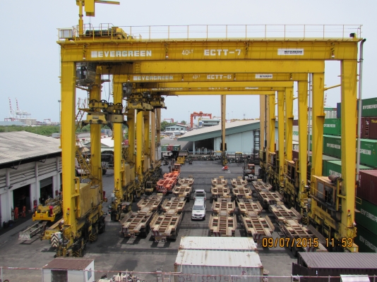 ขายปั้นจั่นยกตู้คอนเทนเนอร์ (RTG Mitsubishi) 3คัน พร้อมอะไหล่