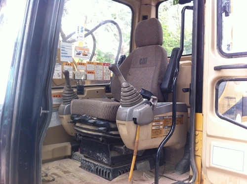 นำเข้าเครื่องจักรกลหนักมือ 2 จากต่างประเทศ Tel.098-858-5524 สามภพ ครับ นำเข้าเครื่องจักรกลหนักมือ 2 จากต่างประเทศ Tel.098-858-5524 สามภพ ครับ