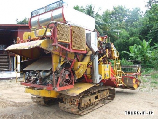 ขายรถเกี่ยวเกษตรพัฒนา รุ่นปลดหนี้ ปี50 ราคา 320,000บาท