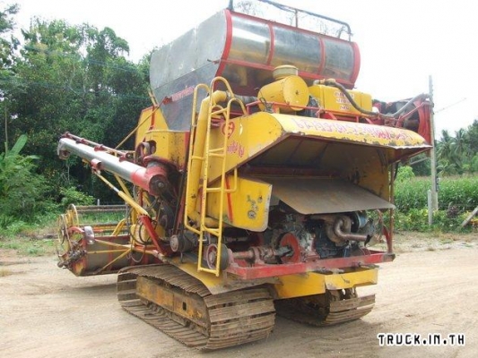 ขายรถเกี่ยวเกษตรพัฒนา รุ่นปลดหนี้ ปี50 ราคา 320,000บาท