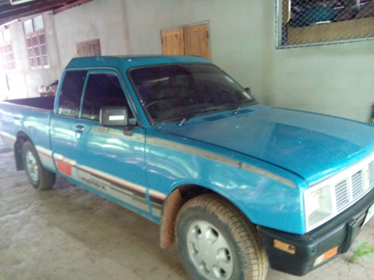 อีชุKB2200เครื่องแน่นยางเต็มเล่มพร้อม55000ต่อรองได้