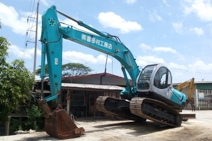 ขายด่วน รถแม็คโคร KOBELCO SK200-5มาร์คไฟล์ซีเรียสูงชั่วโม่งทำงานน้อย รถนอกนำเข้ายังไม่เคยใช้งานในเมืองไทยเลย ขายด่วน รถแม็คโคร KOBELCO SK200-5มาร์คไฟล์ซีเรียสูงชั่วโม่งทำงานน้อย รถนอกนำเข้ายังไม่เคยใช้งานในเมืองไทยเลย