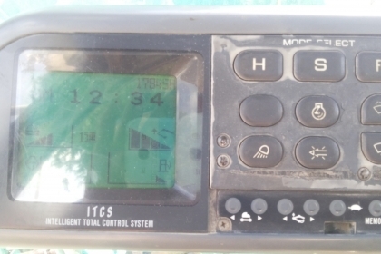 ขายด่วน รถแม็คโคร KOBELCO SK200-5มาร์คไฟล์ซีเรียสูงชั่วโม่งทำงานน้อย รถนอกนำเข้ายังไม่เคยใช้งานในเมืองไทยเลย ขายด่วน รถแม็คโคร KOBELCO SK200-5มาร์คไฟล์ซีเรียสูงชั่วโม่งทำงานน้อย รถนอกนำเข้ายังไม่เคยใช้งานในเมืองไทยเลย