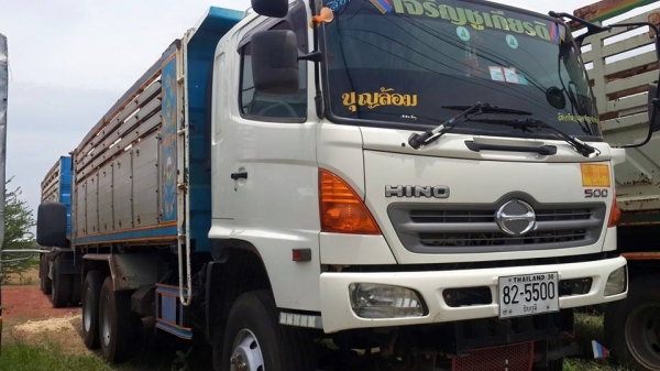 ขาย22ล้อพ่วงหินทราย HINO MEGAปี53 380 แชชซีสวยเครื่องดี ออกป้ายแดง รถสวยเดิมใช้งานน้อย เอกสารพร้อมเล่มทะเบียนครบ พร้อมวิ่งงานดัมพ์แม่ลูก