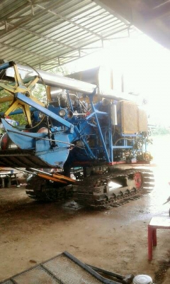 ขายรถเกี่ยวไทยเส็งยนต์ มดตะนอย สภาพพร้อมใช้ ตัวเดิน 10 ht เครื่อง มิตซูมิชิ 6d17 เทอร์โบ สนใจติดต่อเจ้าของรถ 0807607515 ขายรถเกี่ยวไทยเส็งยนต์ มดตะนอย สภาพพร้อมใช้ ตัวเดิน 10 ht เครื่อง มิตซูมิชิ 6d17 เทอร์โบ สนใจติดต่อเจ้าของรถ 0807607515