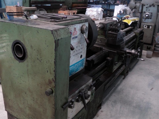 ขายเครื่องกลึง 12 ฟุต ยี่ห้อ SAN SHING สภาพดี