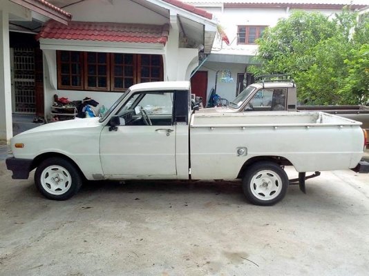 Mazada 1300ปี2524 ขาย32000 เครื่อง ช่วงล่างดี