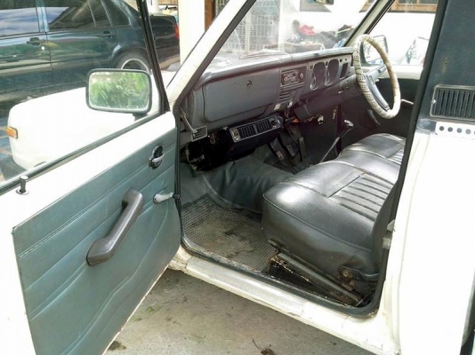 Mazada 1300ปี2524 ขาย32000 เครื่อง ช่วงล่างดี