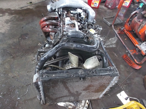 ขายเครื่องยนต์ TOYOTA 2L พร้อมเกียร์ หม้อน้ำ ขายเครื่องยนต์ TOYOTA 2L พร้อมเกียร์ หม้อน้ำ