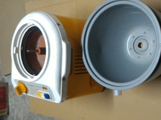 เครื่องผสมแป็งหรืออื่นๆแบบเอนกประสงค์ ยี่ห้อ HITACHI  มีอุปกรณ์ใบกวนผสมให้สองขนาด