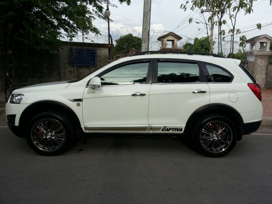 ขายด่วน CHEVROLET CAPTIVA 2.4 AUTO เบนซิล ปี 2011 ธ.ค จดทะเบียน2012 มี.ค
