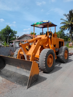 รถตักkomutsu jh 63 เอวอ่อน สวยพร้อมใช้งานครับ คุณฉัตรชัยจากภูกระดึง มัดจำแล้วครับ