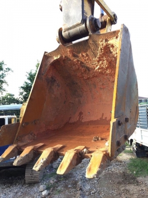 KOBELCO SK200-3 รถซื้อเก่านอกมาปี57 รถใช้งานมาปีเดียว ใช้งานดี รถสวยมาก เอกสารInvoice KOBELCO SK200-3 รถซื้อเก่านอกมาปี57 รถใช้งานมาปีเดียว ใช้งานดี รถสวยมาก เอกสารInvoice