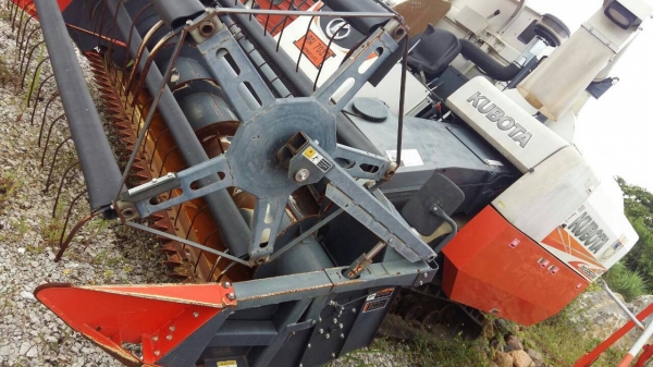 ขายด่วนรถเกียวข้าวkUBOTAรุ่นDC95GMรถทำงานได้245ชั้วโมง ขายด่วนรถเกียวข้าวkUBOTAรุ่นDC95GMรถทำงานได้245ชั้วโมง