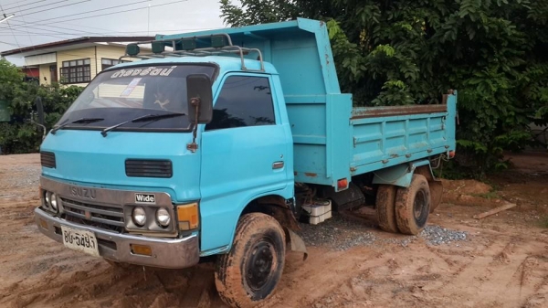 ขาย6ล้อดัมพ์6ล้ออีซูซุKS115 ช่วงล่างใหญ่Fหลัง แชชซีสวย หัวยกได้ กระบะสวย เครื่องดี เอกสารเล่มทะเบียนพร้อมโอน