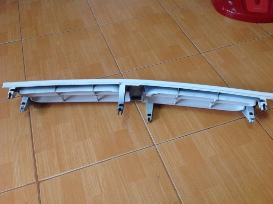 หน้ากระจังมิตซู E -car ของแทัสวยๆ หน้ากระจังมิตซู E -car ของแทัสวยๆ