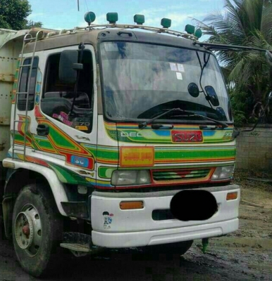 สิบล้อ อีซูซุ 270ยูโรทู ปี47 แม่ลูก3เพา ดั้มสามมิตร สภาพดีสวยพร้อมใช้งาน ไม่เคยมีอุบัติเหตุ ทะเบียนพร้อม