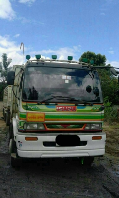 สิบล้อ อีซูซุ 270ยูโรทู ปี47 แม่ลูก3เพา ดั้มสามมิตร สภาพดีสวยพร้อมใช้งาน ไม่เคยมีอุบัติเหตุ ทะเบียนพร้อม