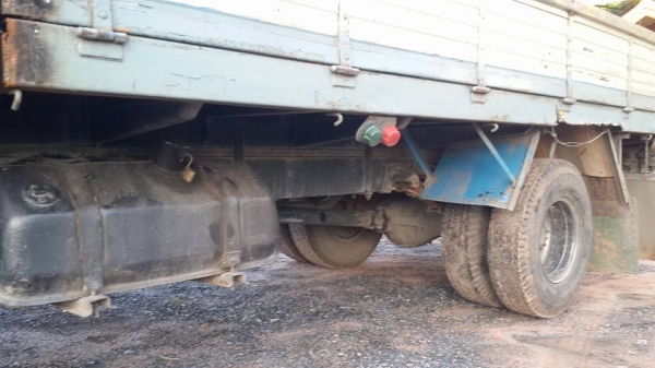 ขาย6ล้อ HINO117 FCเครน3ตัน 4ปอก3ชัก กระบะยาว5เมตร แชชซีสวยเดิม เครนUNIC เครื่องดี เครนเก่านอกสภาพพร้อมใช้งาน เอกสารเล่มทะเบียนพร้อมโอน